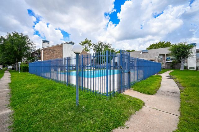 3900 Woodchase Drive 86, Houston, TX 77042