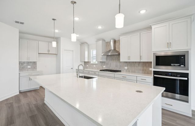 545 Carriage Hill Road, Midlothian, TX 76065