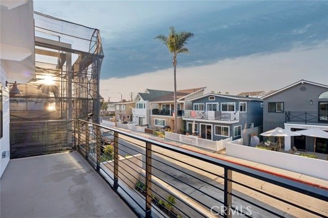 212 40th, Newport Beach, CA 92663