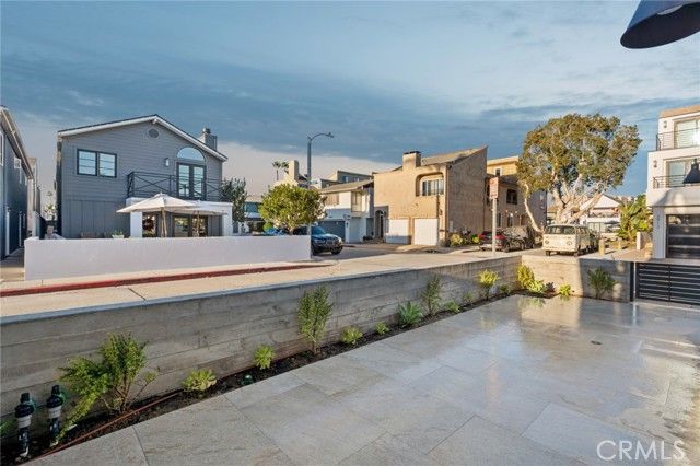 212 40th, Newport Beach, CA 92663