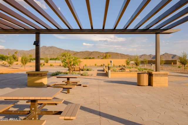 10135 S 51ST Lane, Laveen, AZ 85339