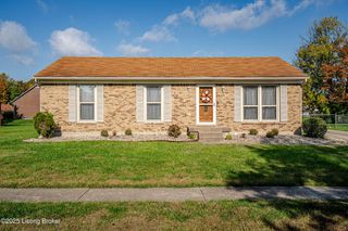 4703 Tivis Ct, Louisville, KY 40218