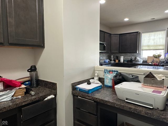 6162 Crabapple Drive, Whitestown, IN 46075