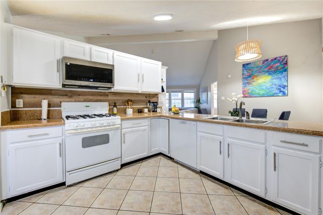 7027 Brockington Drive, Katy, TX 77494