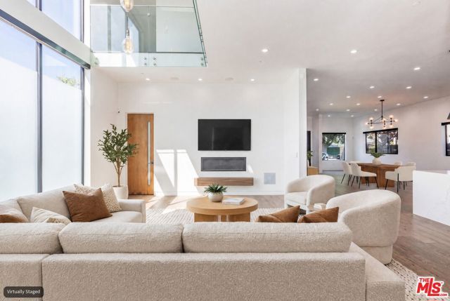 458 S Sycamore Avenue, Los Angeles, CA 90036