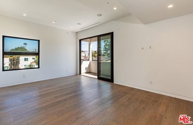 458 S Sycamore Avenue, Los Angeles, CA 90036