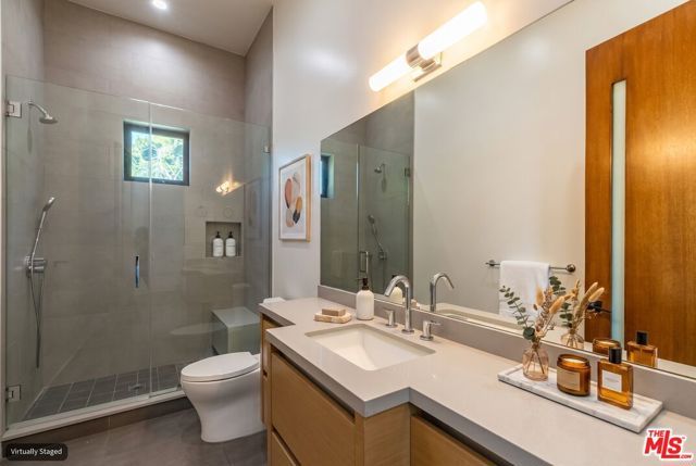 458 S Sycamore Avenue, Los Angeles, CA 90036