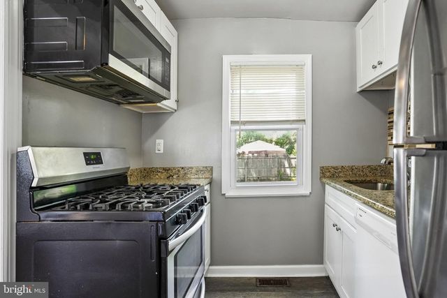 1160 MADISON AVE, Bellmawr, NJ 08031
