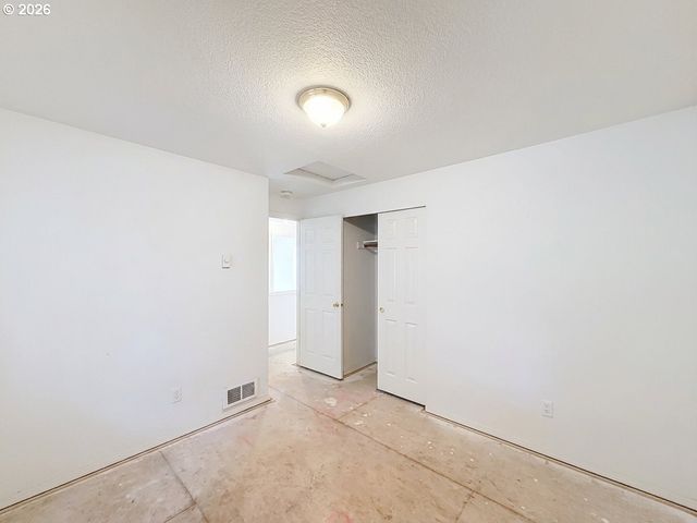 991 Sw ELMONICA Pl, Beaverton, OR 97006
