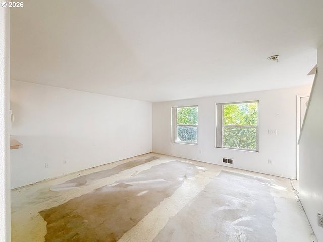 991 Sw ELMONICA Pl, Beaverton, OR 97006