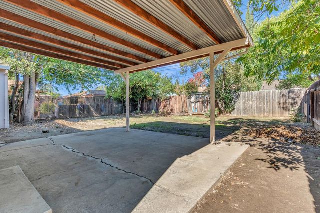 2631 Atlas Ave, Sacramento, CA 95820