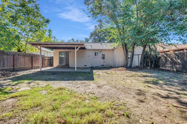2631 Atlas Ave, Sacramento, CA 95820