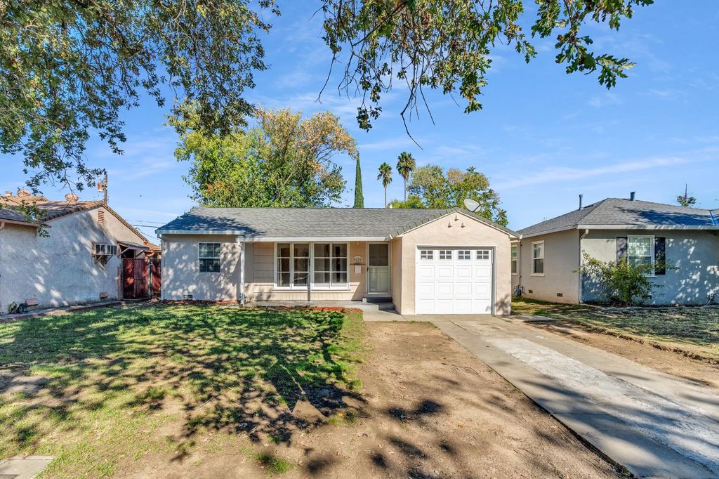 2631 Atlas Ave, Sacramento, CA 95820