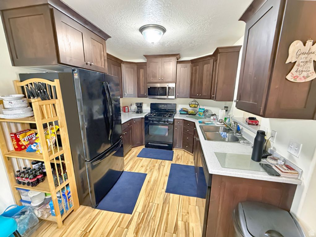 Image 13 of property listing at 1045 S 1700 W #1110, Payson, UT 84651