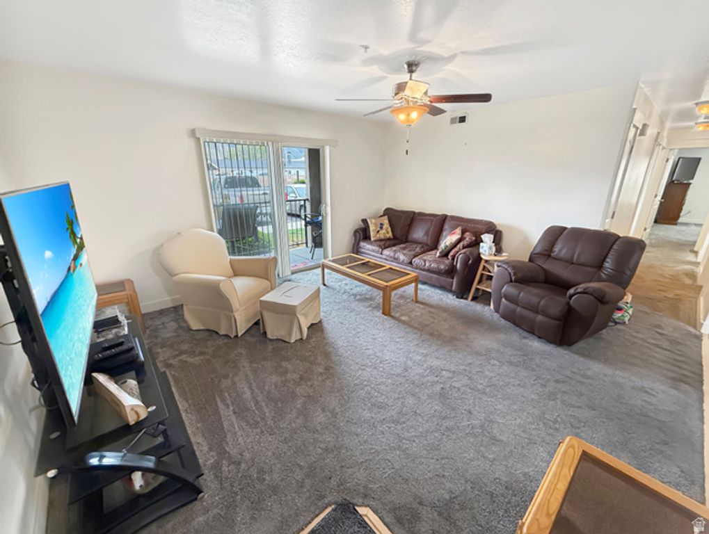 Image 6 of property listing at 1045 S 1700 W #1110, Payson, UT 84651