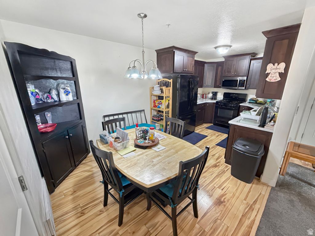 Image 9 of property listing at 1045 S 1700 W #1110, Payson, UT 84651