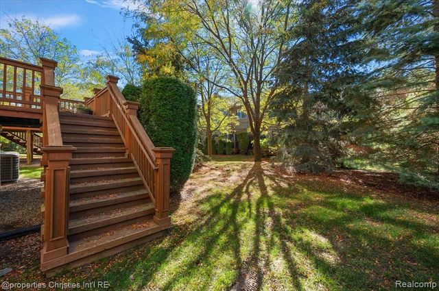 44683 Broadmoor Circle, Northville, MI 48168