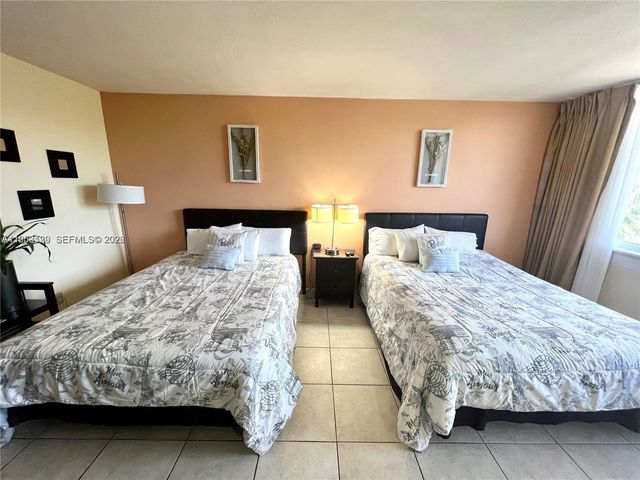 19201 Collins Ave 242, Sunny Isles Beach, FL 33160