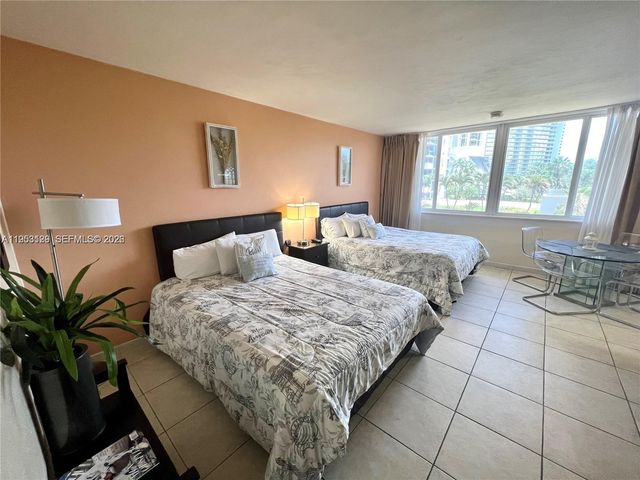 19201 Collins Ave 242, Sunny Isles Beach, FL 33160
