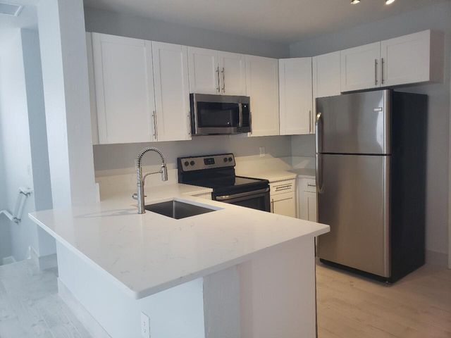 1005 Belmont Place 1005, Boynton Beach, FL 33436