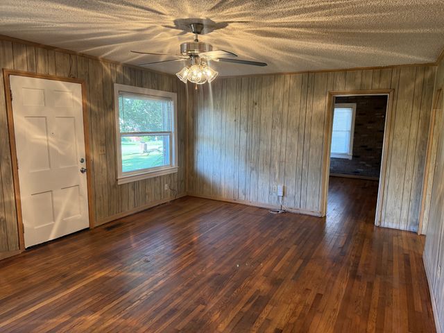 1120 Inglewood Dr, Nashville, TN 37216
