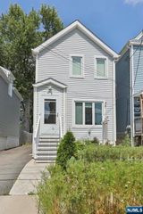 21 Meade Street, West Orange, NJ 07052