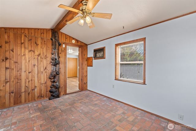 23 Hanna Avenue, Rock Island, WA 98850