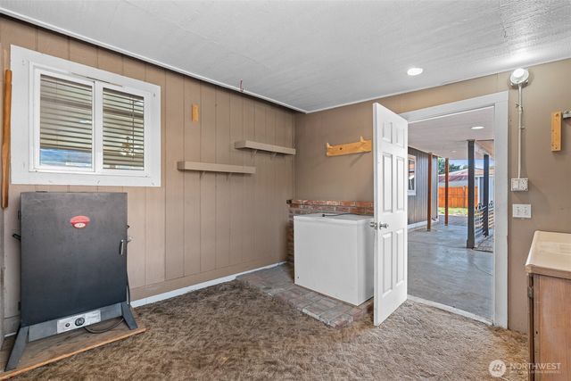 23 Hanna Avenue, Rock Island, WA 98850