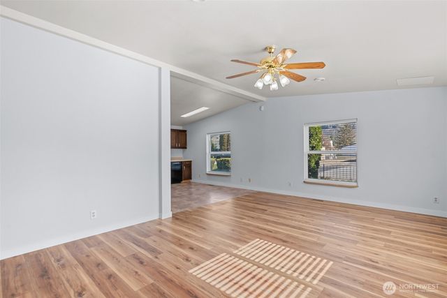 23 Hanna Avenue, Rock Island, WA 98850