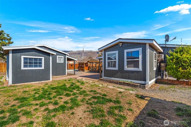 23 Hanna Avenue, Rock Island, WA 98850