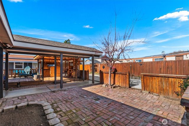 23 Hanna Avenue, Rock Island, WA 98850