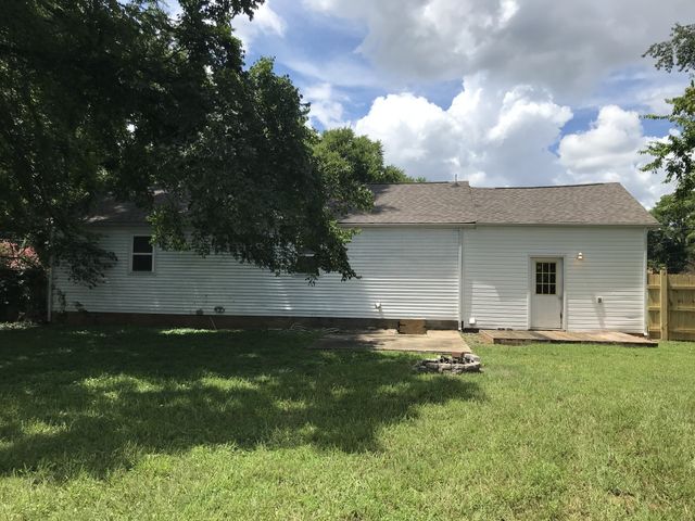 6558 Kari Dr, Murfreesboro, TN 37129