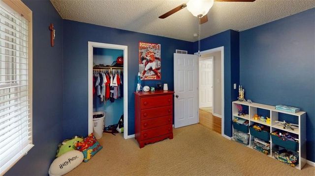 15905 W 154th Street, Olathe, KS 66062