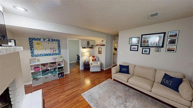 15905 W 154th Street, Olathe, KS 66062