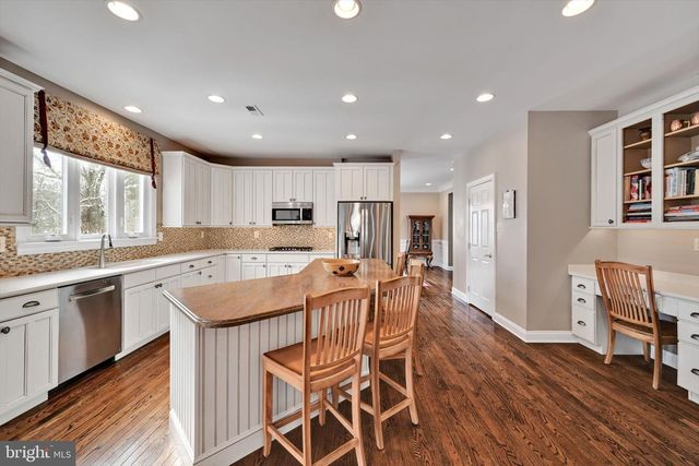 413 PARTRIDGEBERRY LN, Chester Springs, PA 19425