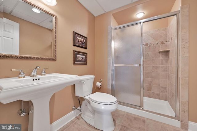 413 PARTRIDGEBERRY LN, Chester Springs, PA 19425