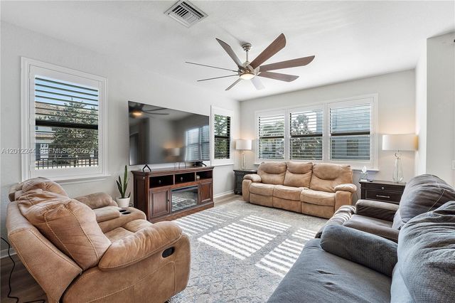 4844 San Fratello Circle, Lake Worth, FL 33467