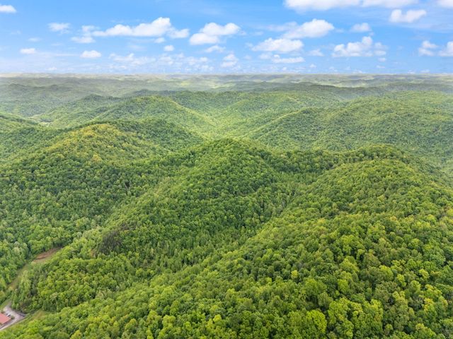9999 Little Beech Creek Road, Manchester, KY 40962