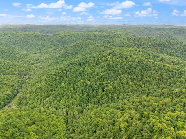 9999 Little Beech Creek Road, Manchester, KY 40962