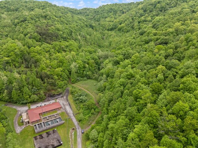 9999 Little Beech Creek Road, Manchester, KY 40962
