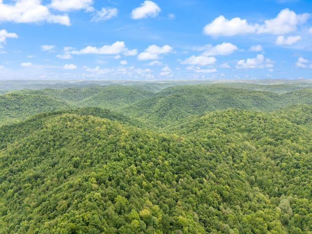 9999 Little Beech Creek Road, Manchester, KY 40962