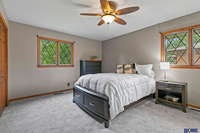 6315 Sumner Street, Lincoln, NE 68506