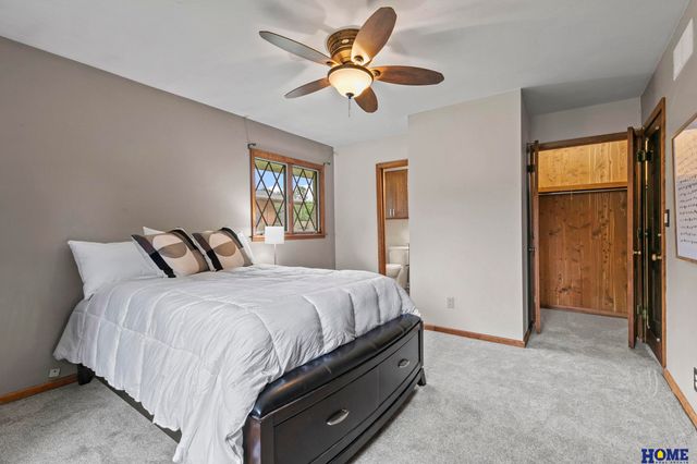 6315 Sumner Street, Lincoln, NE 68506