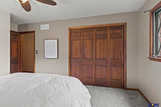 6315 Sumner Street, Lincoln, NE 68506