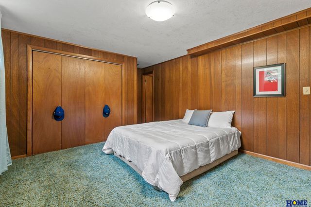 6315 Sumner Street, Lincoln, NE 68506