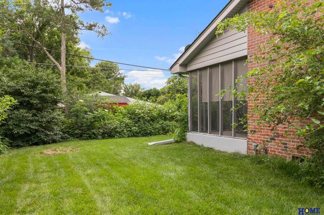 6315 Sumner Street, Lincoln, NE 68506