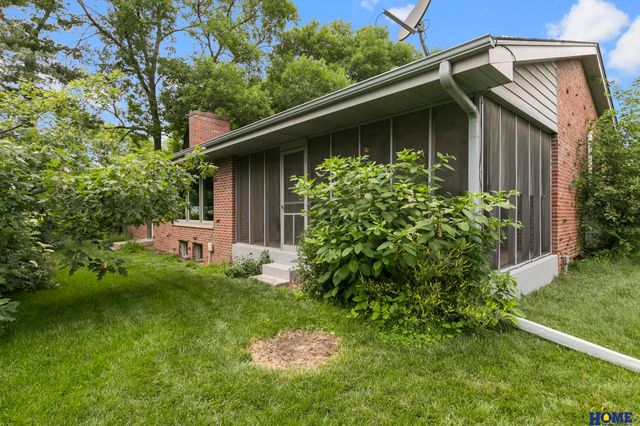 6315 Sumner Street, Lincoln, NE 68506