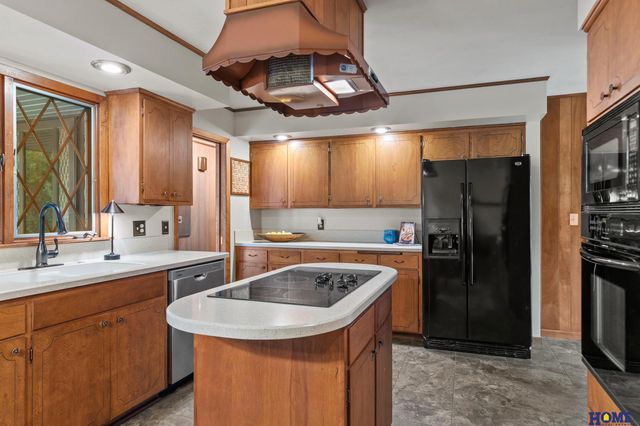 6315 Sumner Street, Lincoln, NE 68506