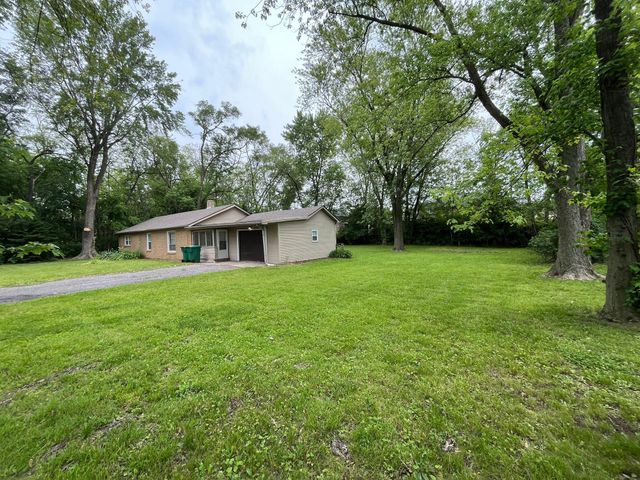 5825 Massachusetts Street, Merrillville, IN 46410