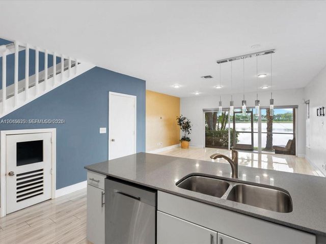 12170 SW 5th Ct, Pembroke Pines, FL 33025